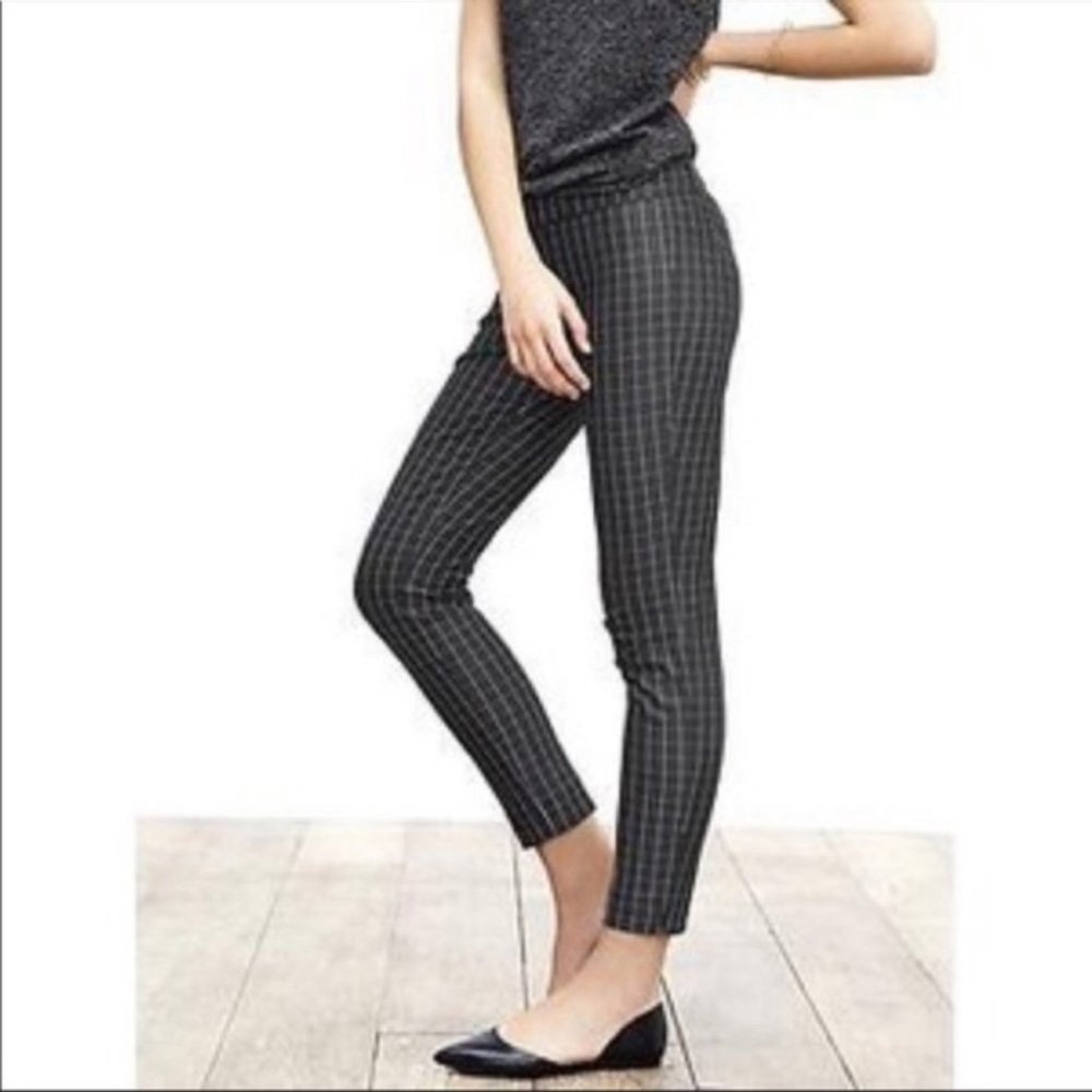 Banana Republic Sloan Crop Pant, Grey / White windowpane (size 2)